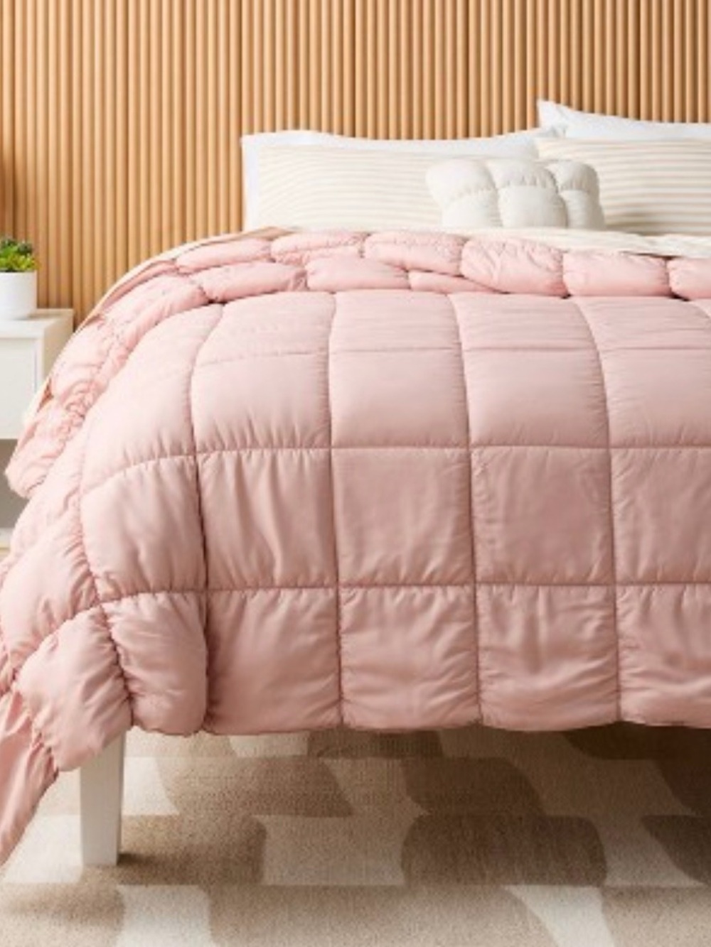 Classic Pink Quilted Comforter - Soft Cozy Bedding